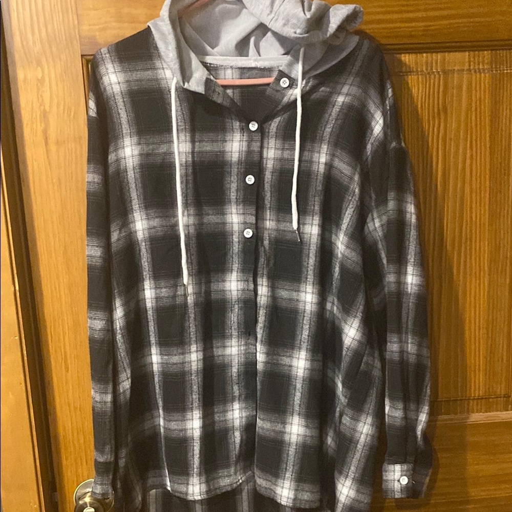 Plaid Button-Up Hoodie Shirt